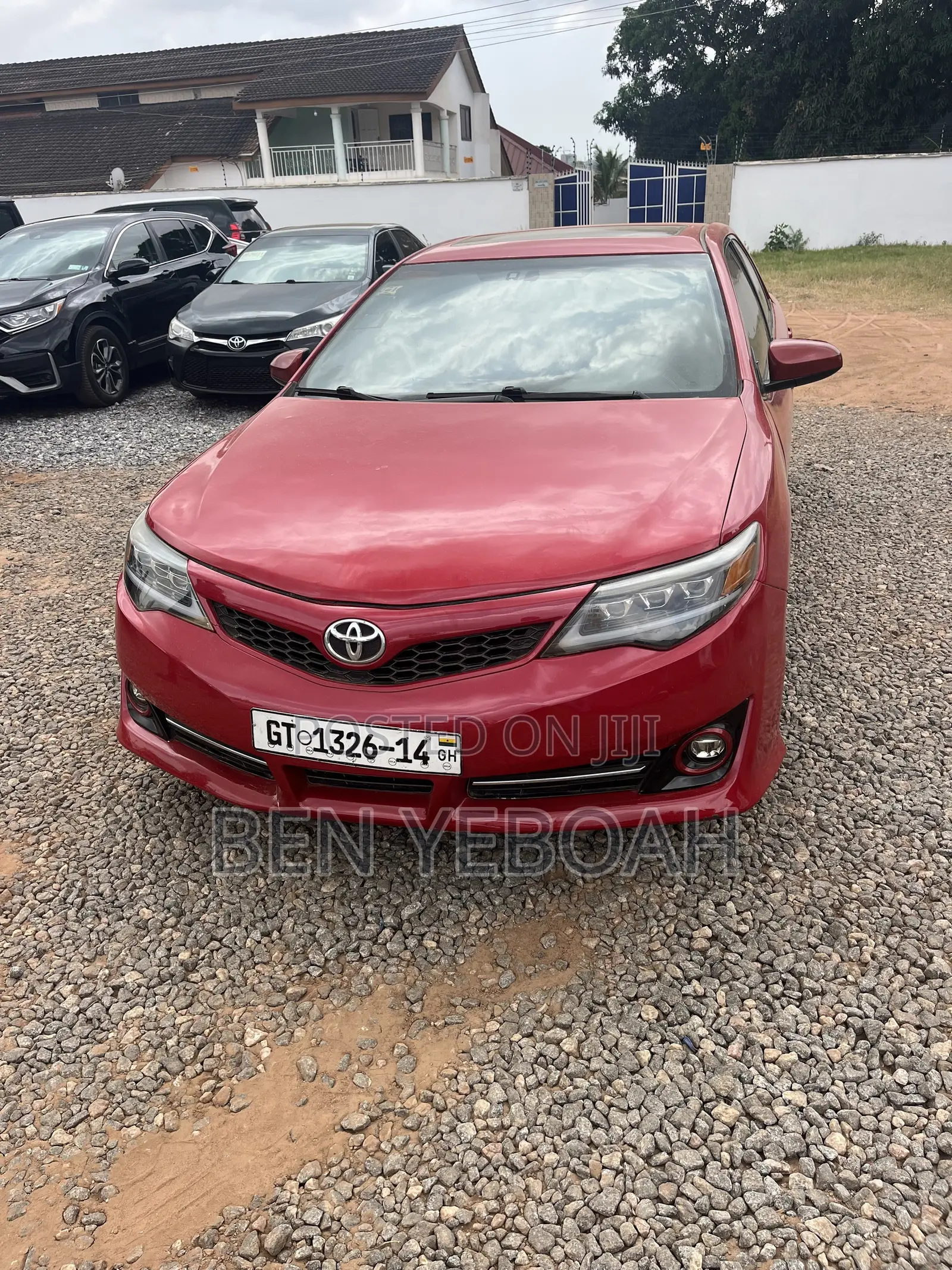 Toyota Camry SE 4dr Sedan (2.5L 4cyl 6A) 2013 Red