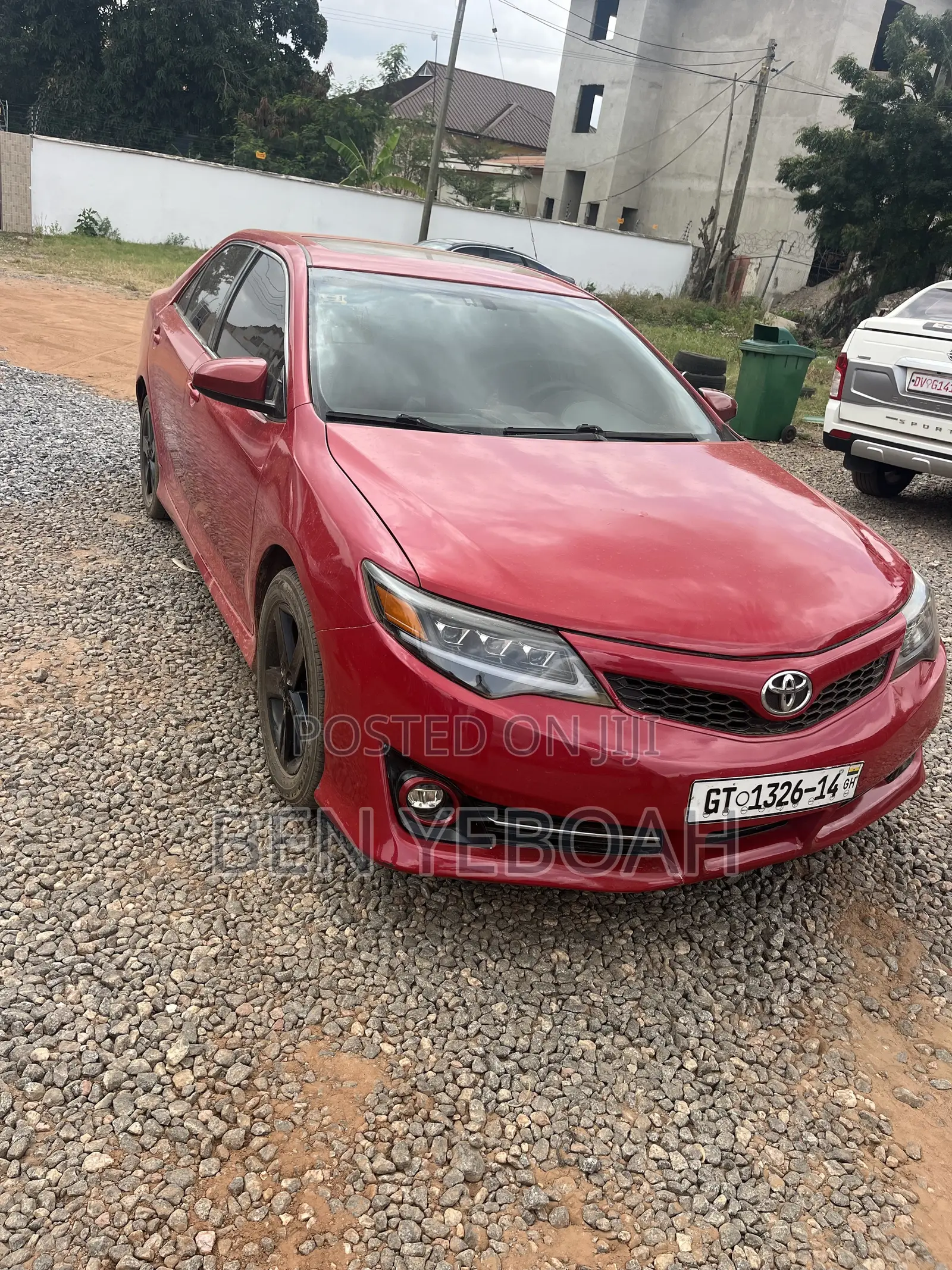 Toyota Camry SE 4dr Sedan (2.5L 4cyl 6A) 2013 Red