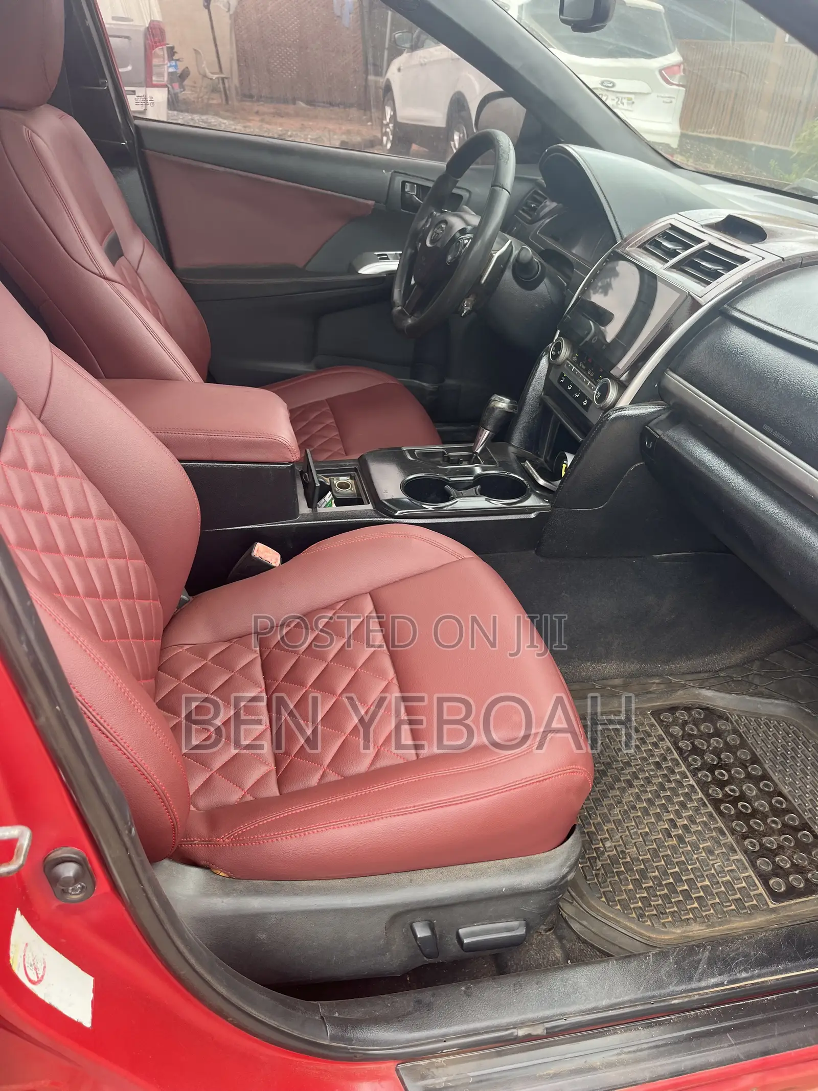 Toyota Camry SE 4dr Sedan (2.5L 4cyl 6A) 2013 Red