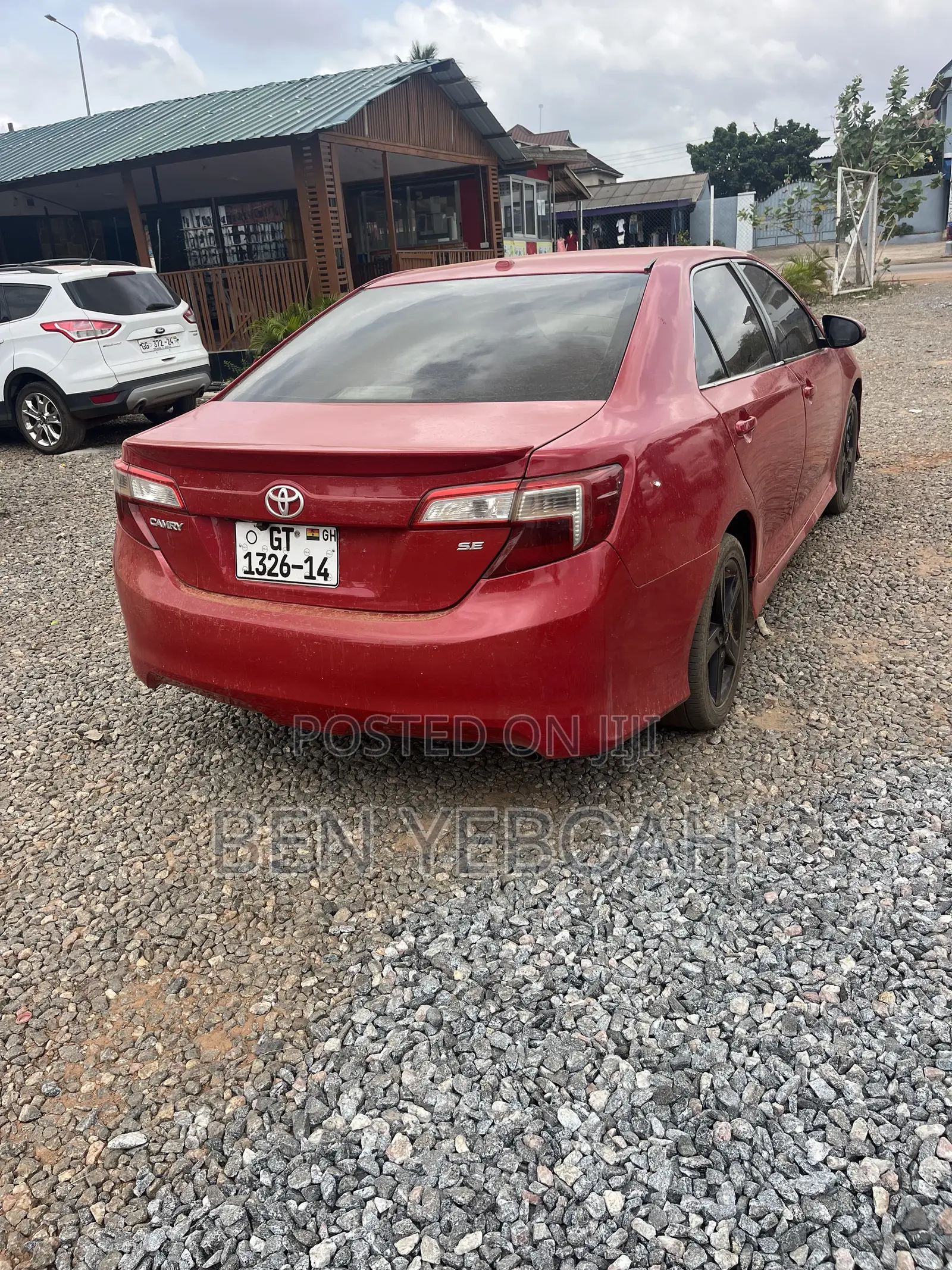 Toyota Camry SE 4dr Sedan (2.5L 4cyl 6A) 2013 Red