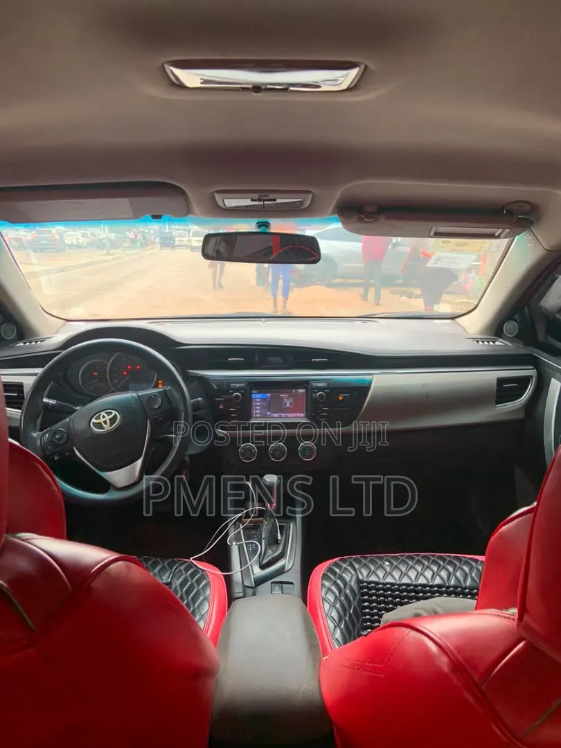 Toyota Corolla 2015 Red