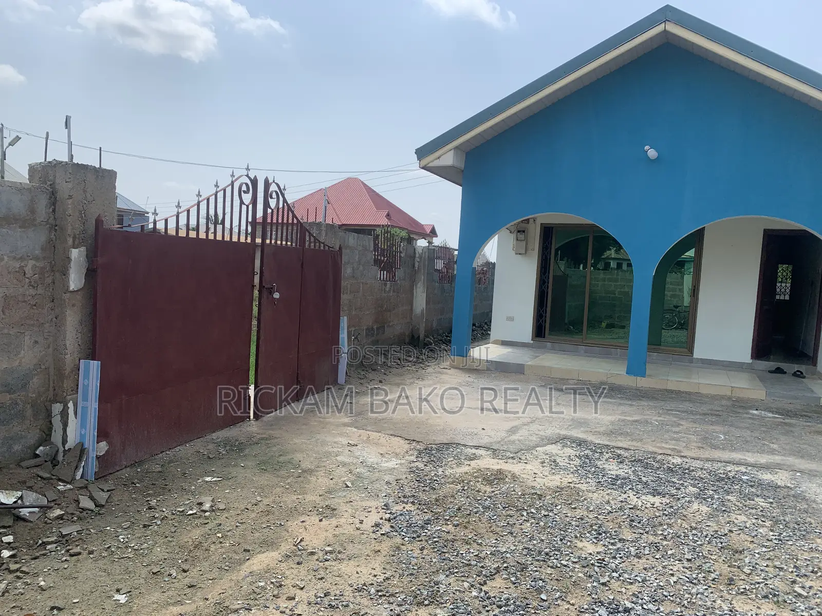 3bdrm House in Tema Metropolitan for rent