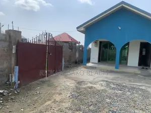 3bdrm House in Tema Metropolitan for rent