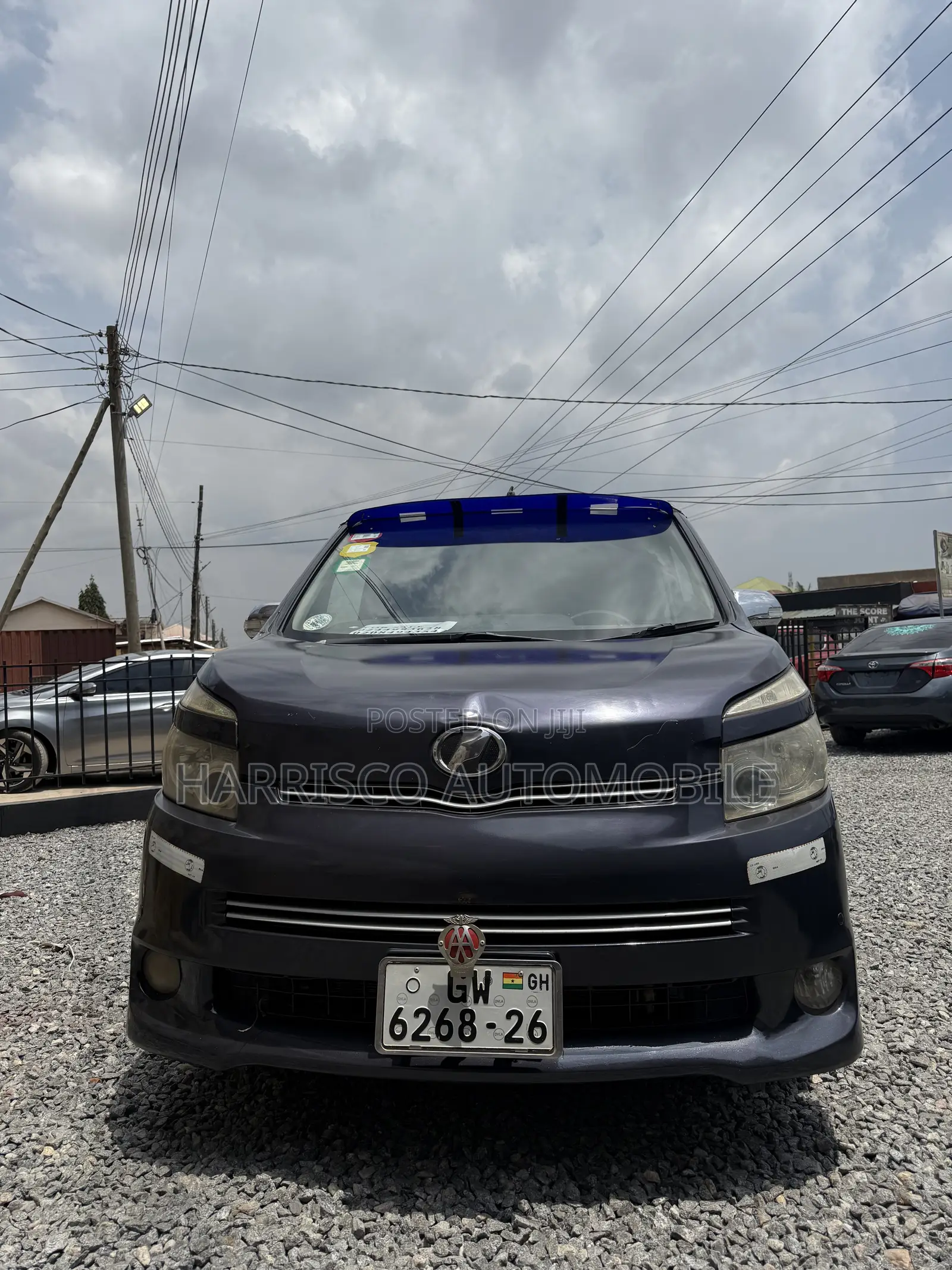 Toyota Voxy V 4WD 8-Seater 2013 Gray