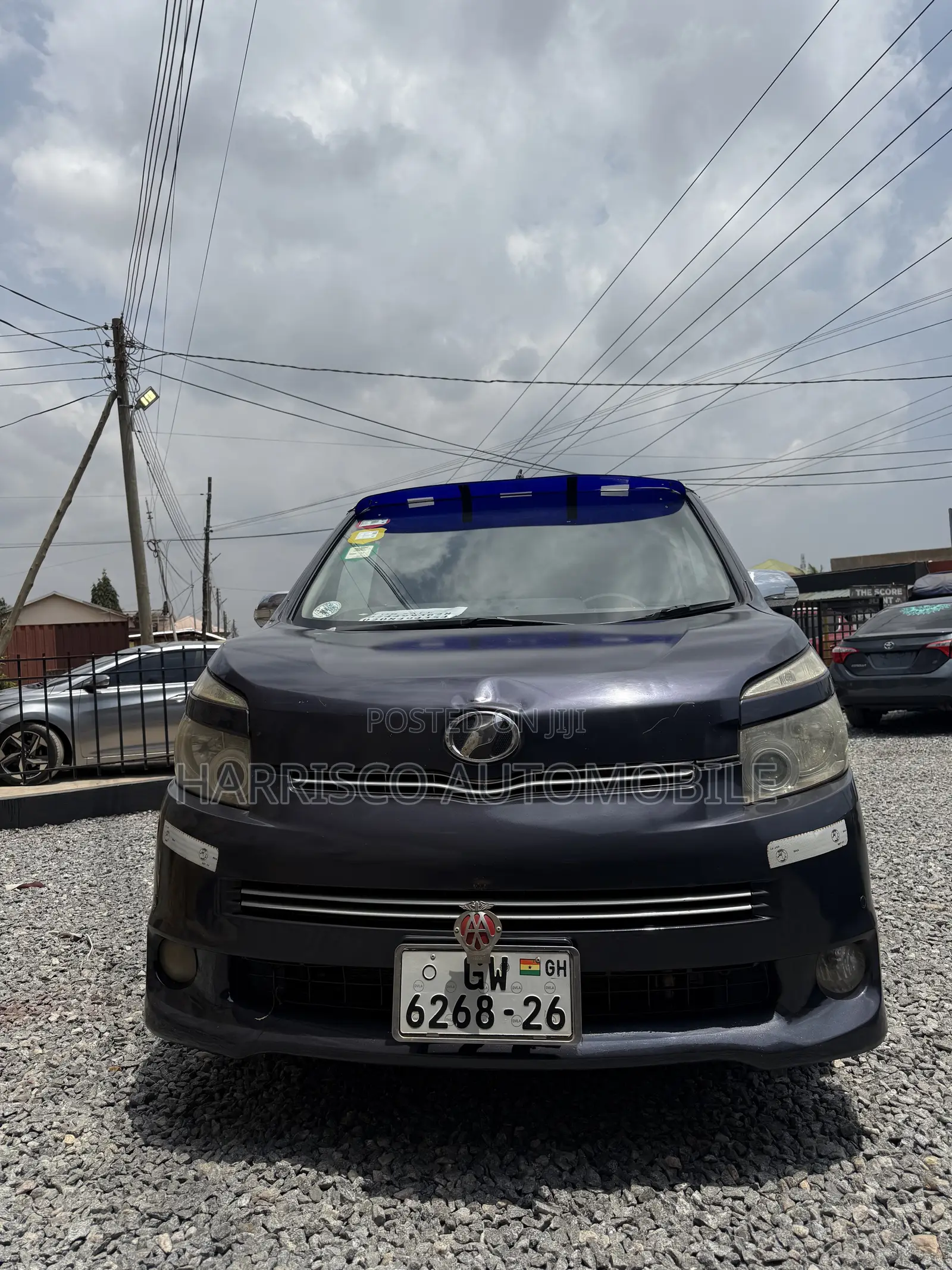 Toyota Voxy V 4WD 8-Seater 2013 Gray