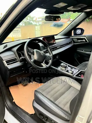 Mitsubishi Outlander SEL 2022 White