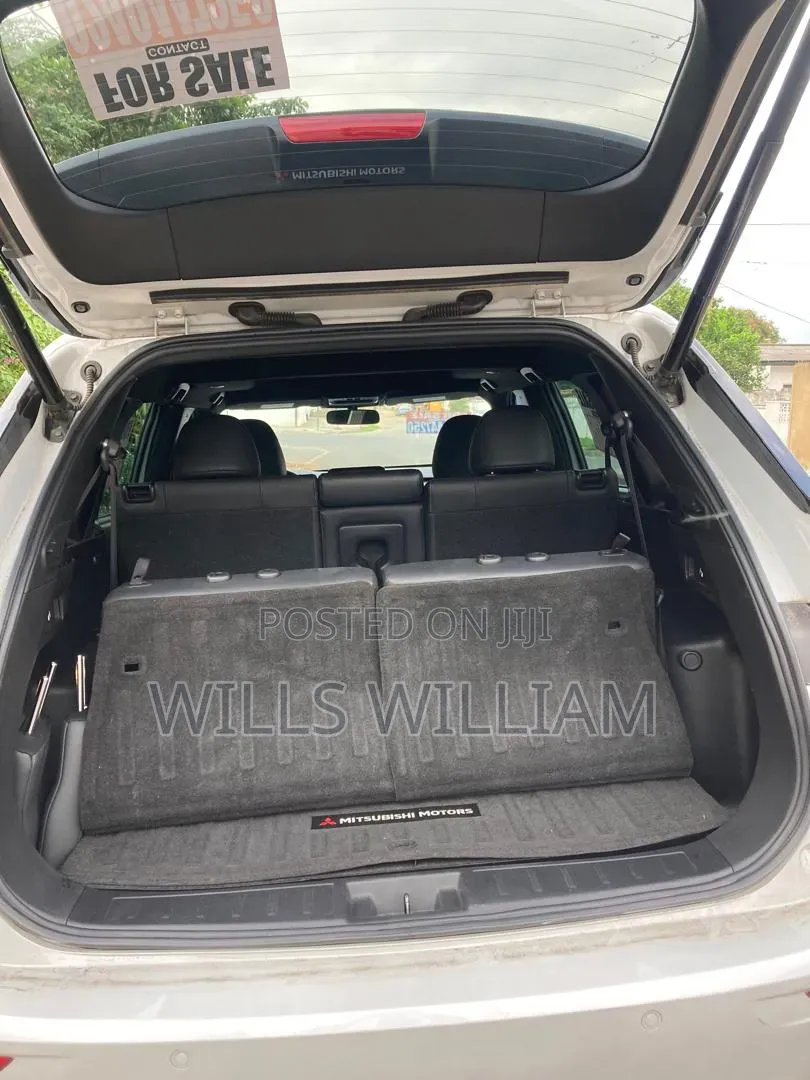 Mitsubishi Outlander SEL 2022 White