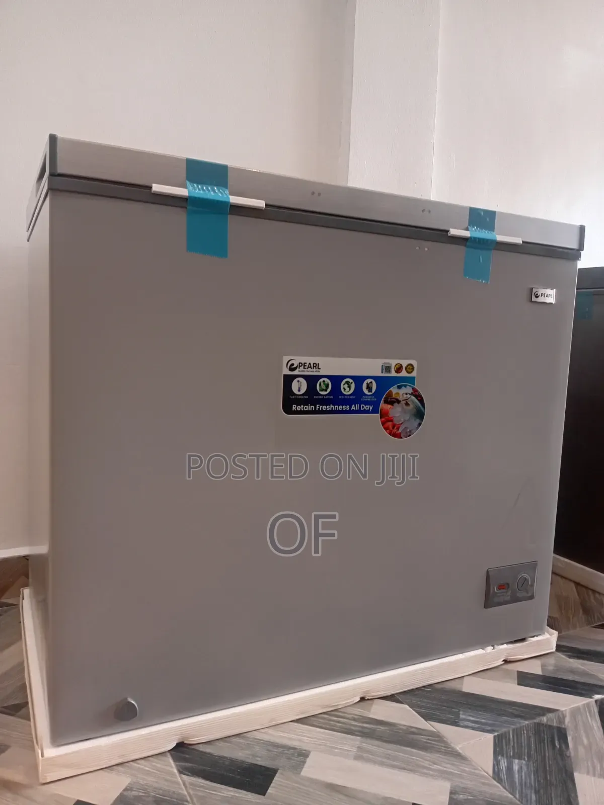 Pearl Chest Freezer 251 Litres