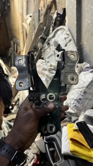 Chevrolet 2011,2012,2013,2014,2015,2016 Bonnet Hinge / Inches