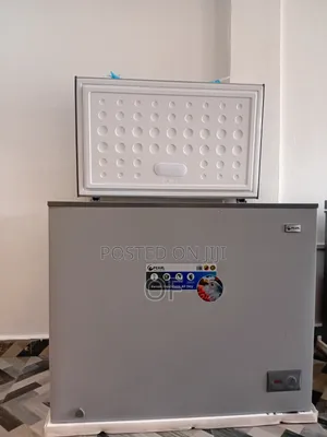 Pearl Chest Freezer 251 Litres