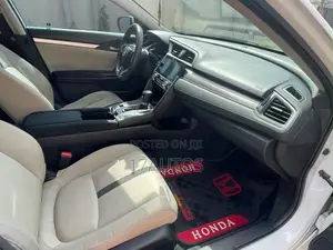 Honda Civic 2017 White