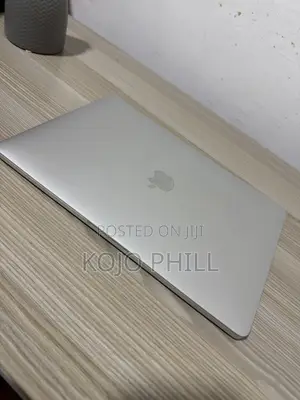 Laptop Apple MacBook Pro 2017 16GB Intel Core i7 SSD 1T