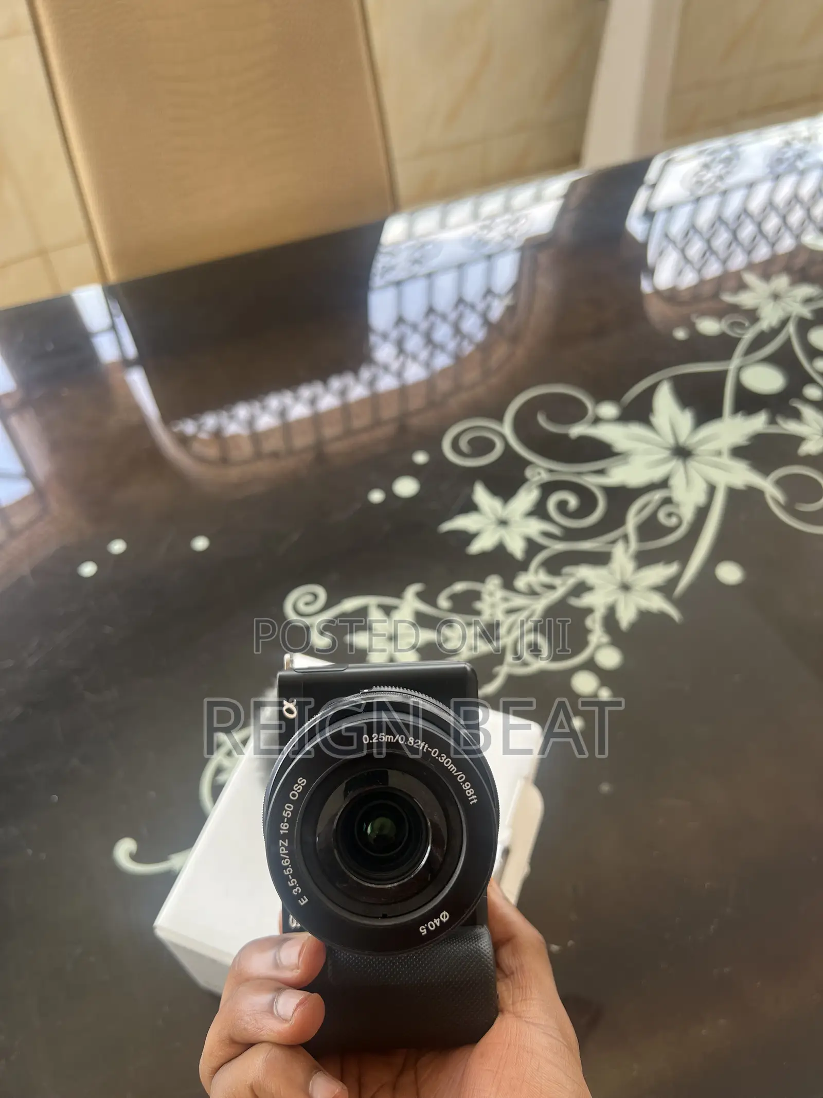 Sony ZV-E10L Mirrorless Vlog Camera With 16-50mm Lens