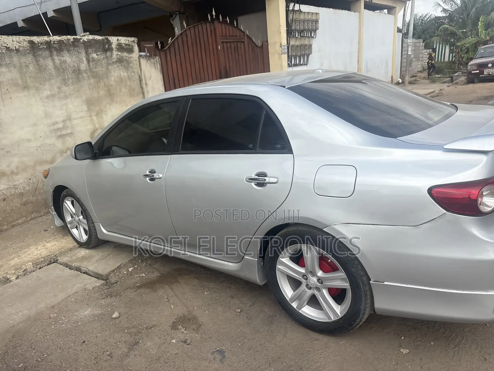 Toyota Corolla S 4dr Sedan (1.8L 4cyl 4A) 2013 Gray