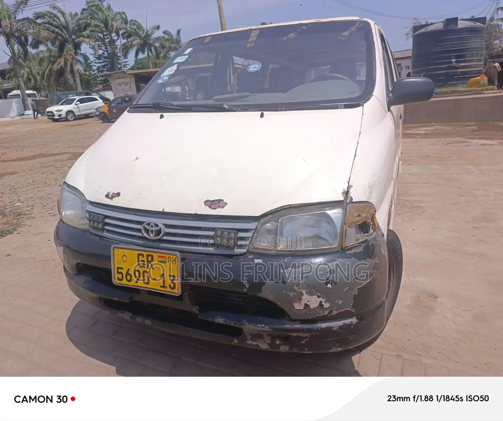 Toyota HiAce 2002 White