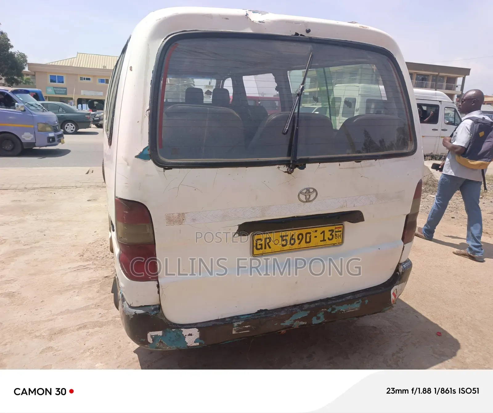 Toyota HiAce 2002 White