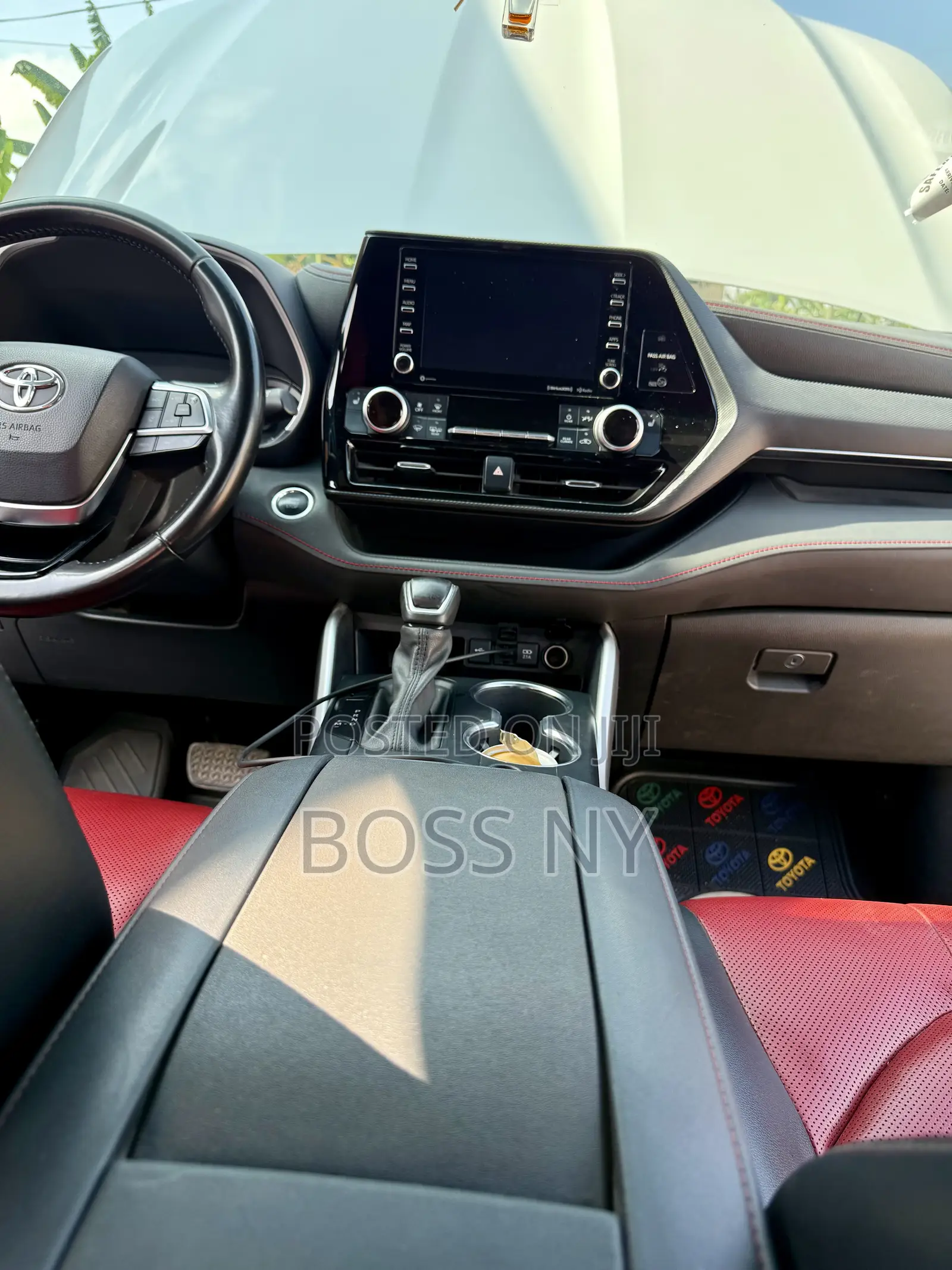 Toyota Highlander XSE 2021 White