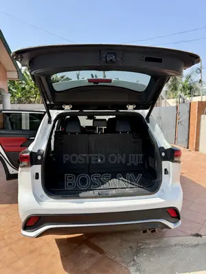 Toyota Highlander XSE 2021 White