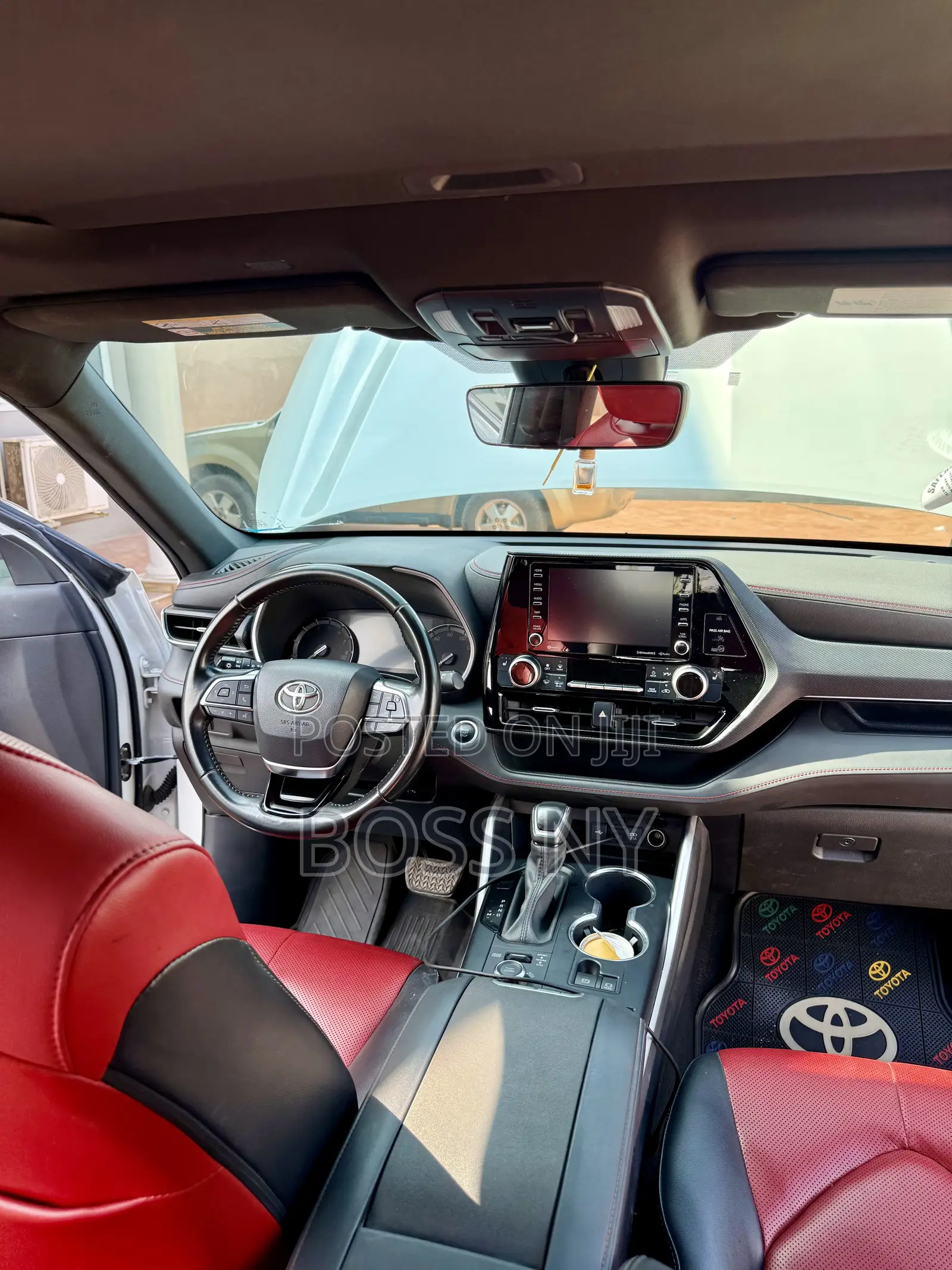 Toyota Highlander XSE 2021 White