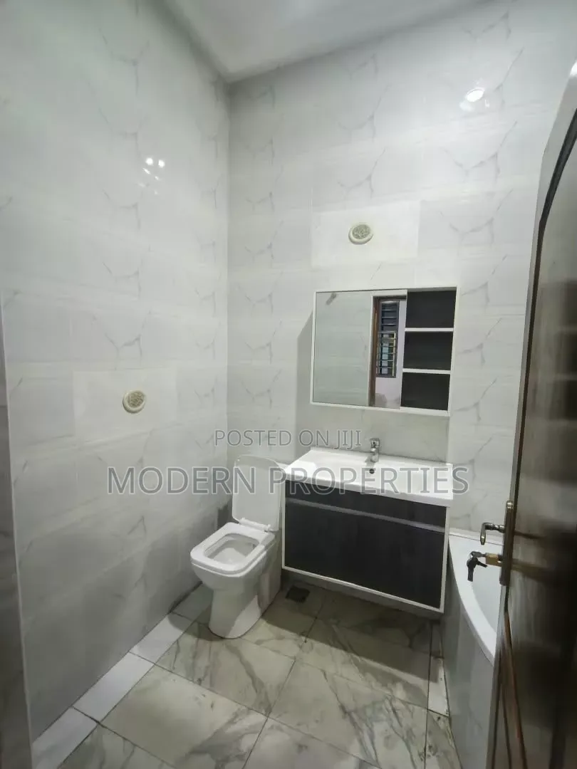 3bdrm Apartment in Modern Properties, Tseaddo for rent