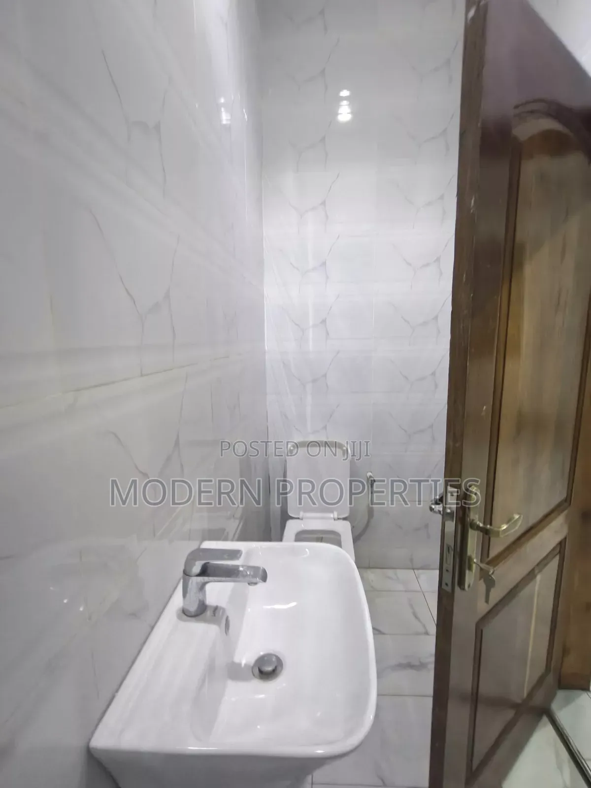 3bdrm Apartment in Modern Properties, Tseaddo for rent