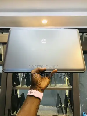 Laptop HP 650 6GB Intel Celeron HDD 320GB