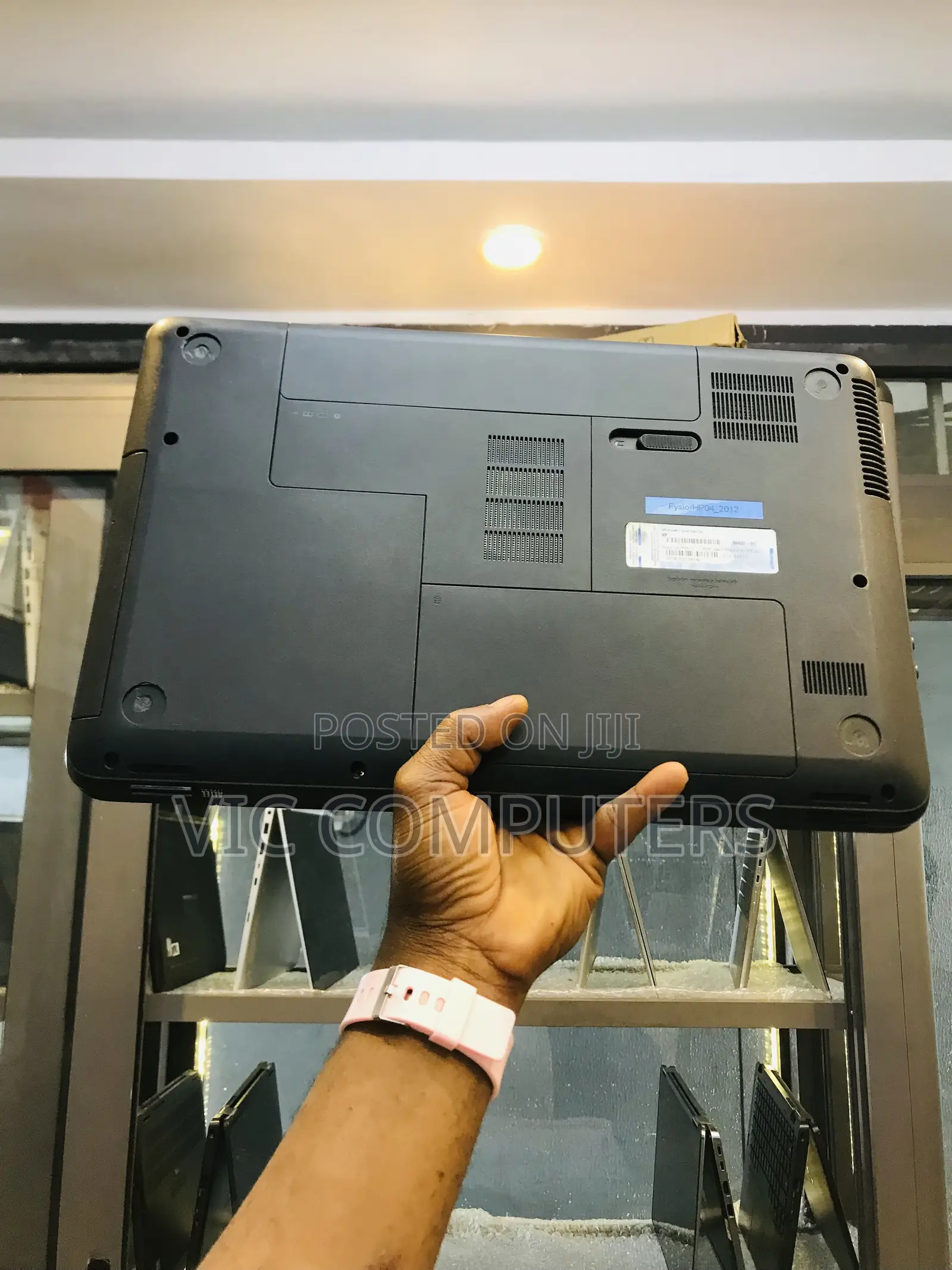 Laptop HP 650 6GB Intel Celeron HDD 320GB