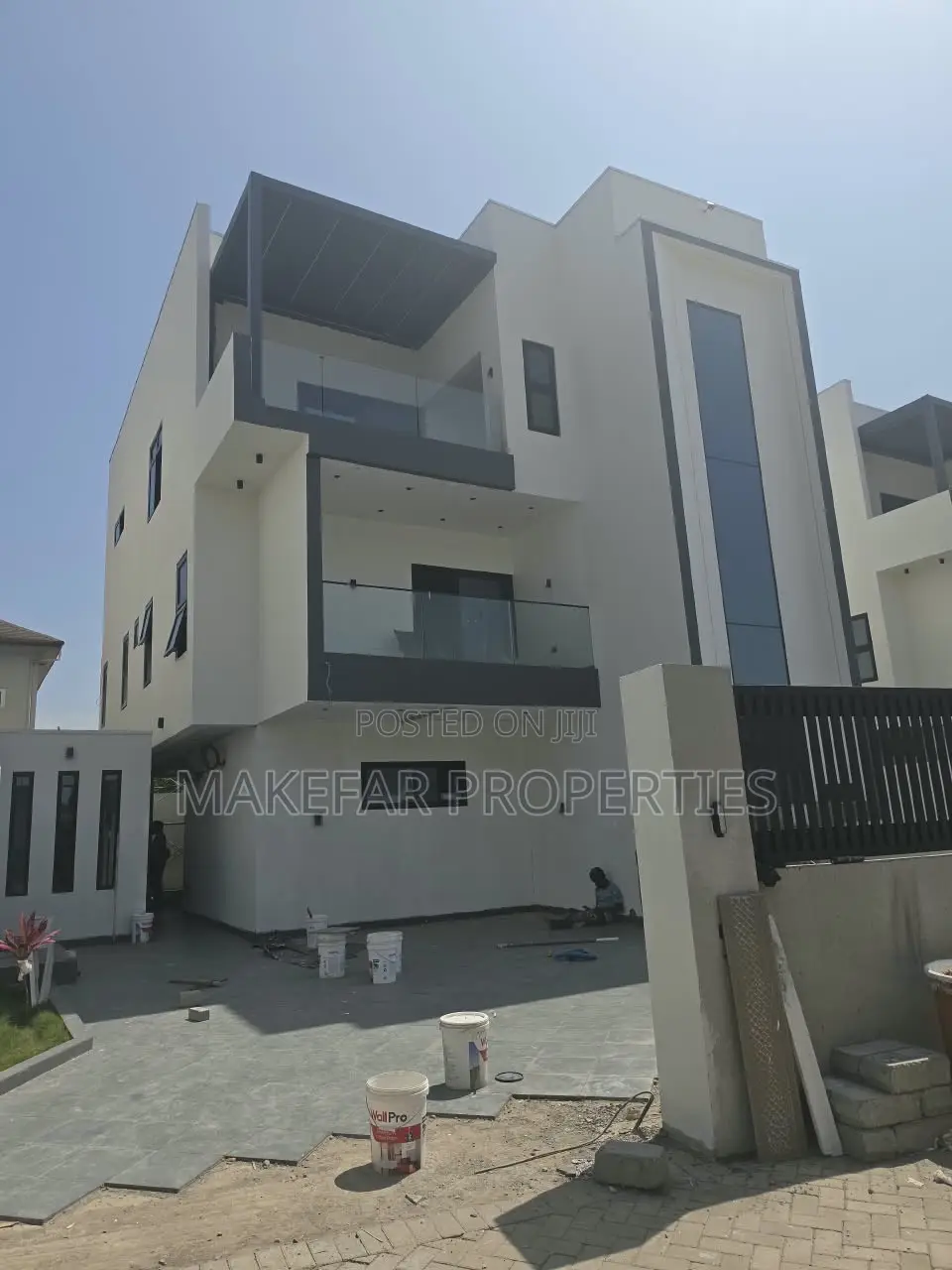 4bdrm House in Adjiriganor for sale