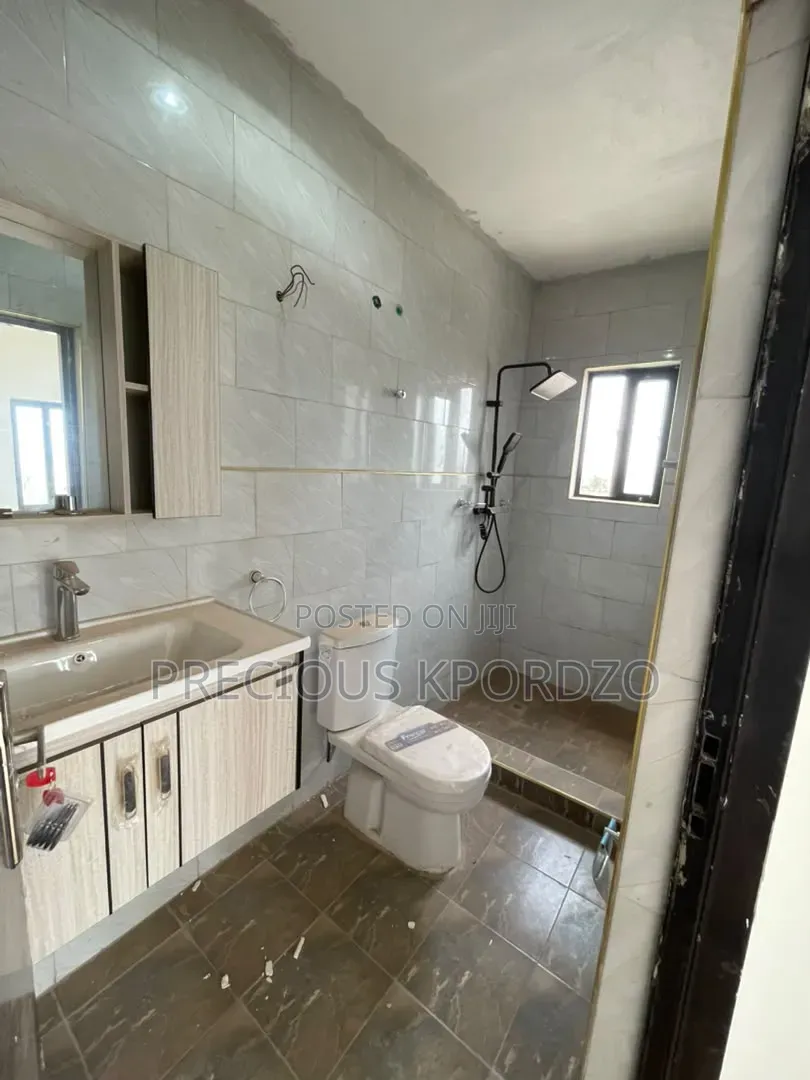 2bdrm Apartment in Lakeside Estate for rent