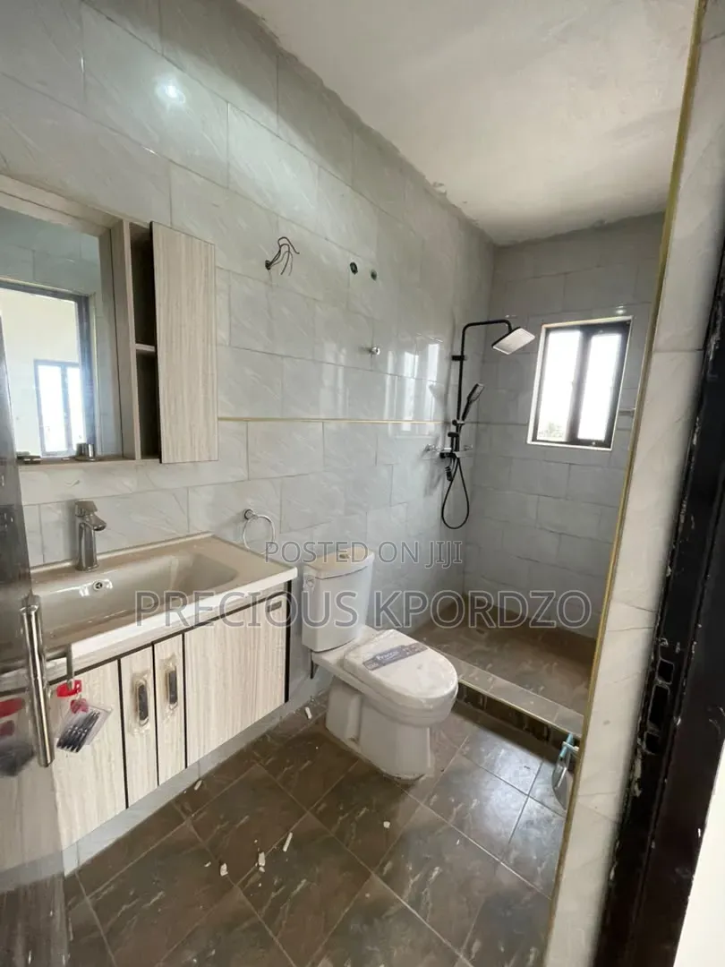 2bdrm Apartment in Lakeside Estate for rent