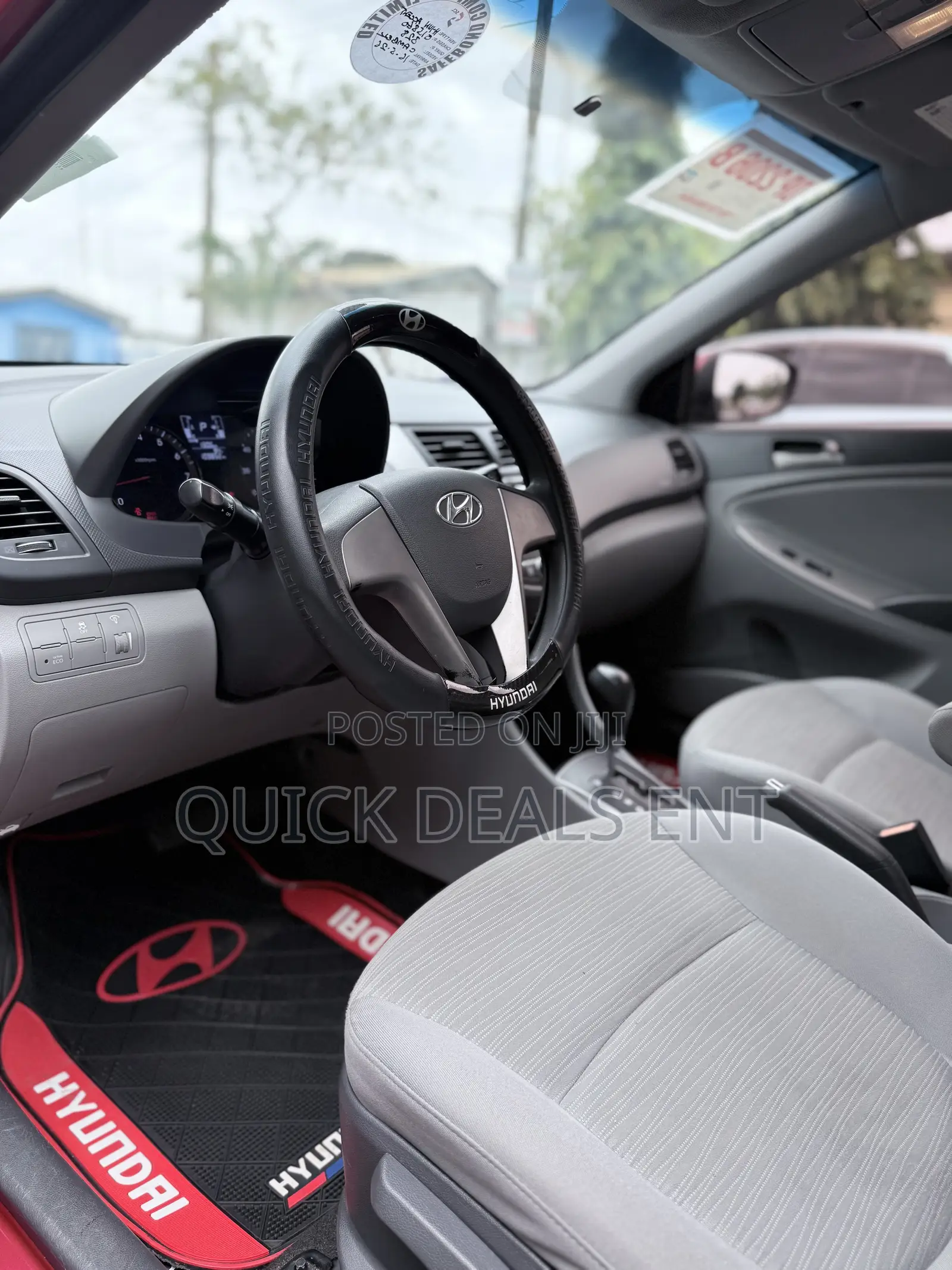 Hyundai Accent SE Sedan 2016 Red