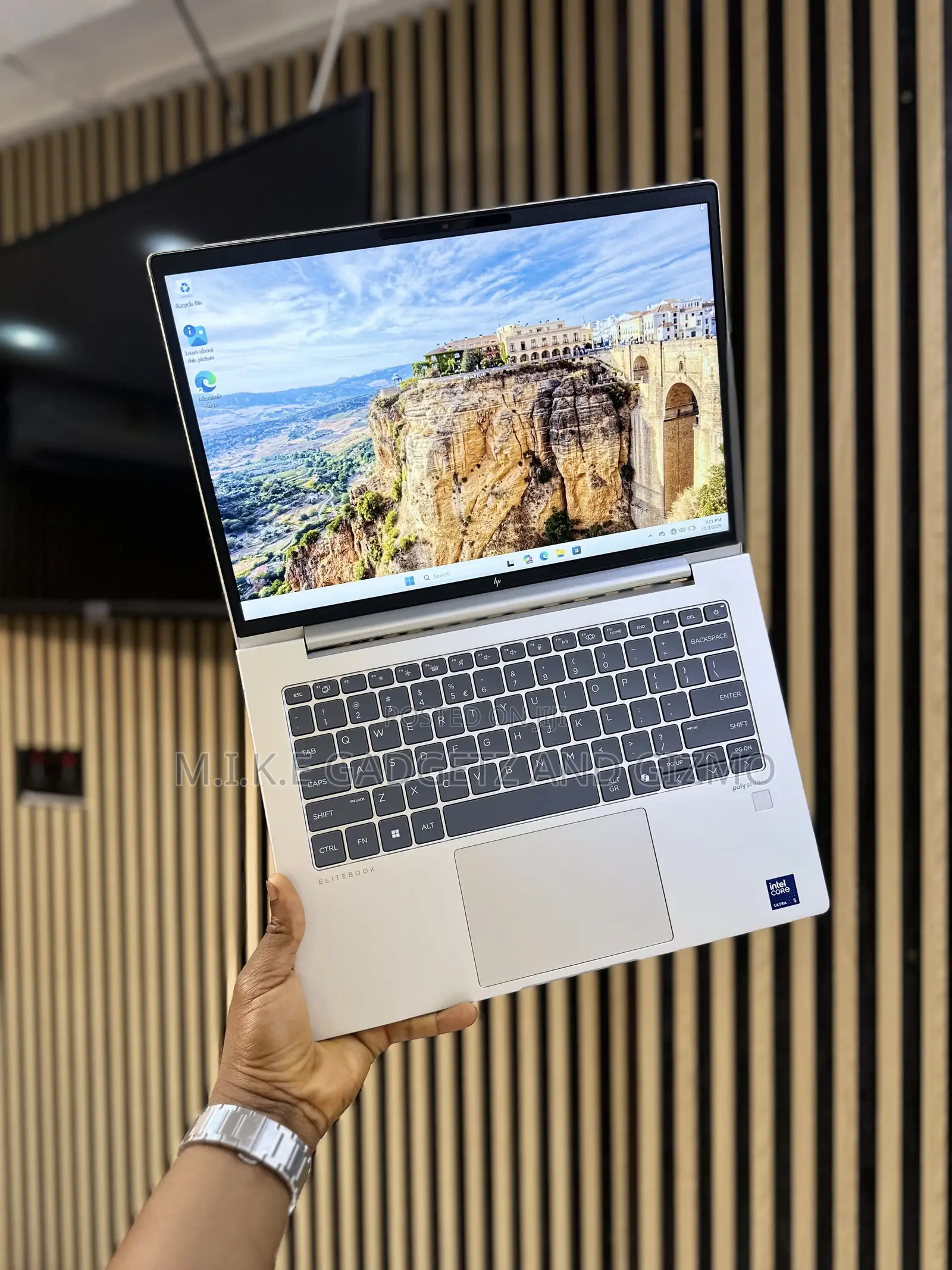 New Laptop HP EliteBook 640 G11 16GB Intel Core Ultra 5 SSD 512GB