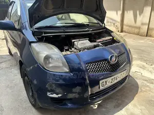 Toyota Vitz 1.0 FWD 3dr 2006 Blue