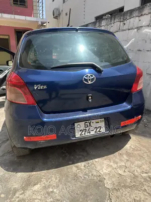 Toyota Vitz 1.0 FWD 3dr 2006 Blue