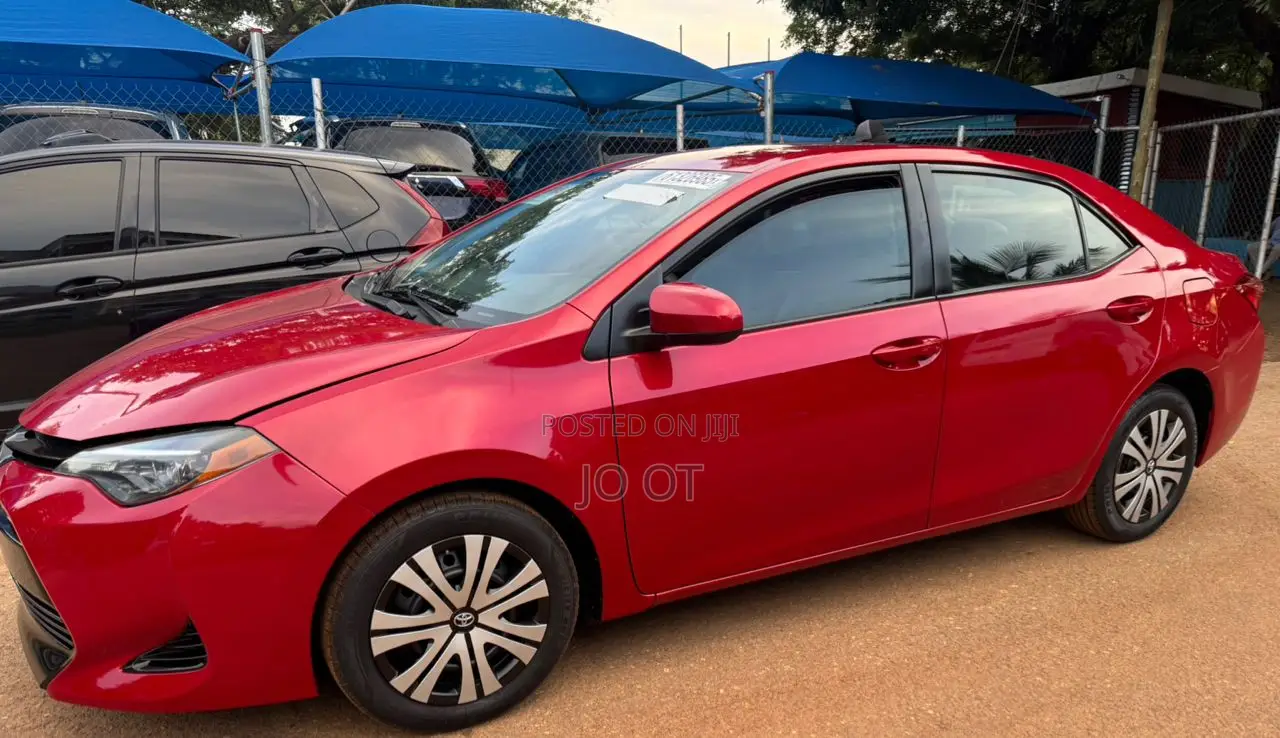 Toyota Corolla LE (1.8L 4cyl 2A) 2019 Red