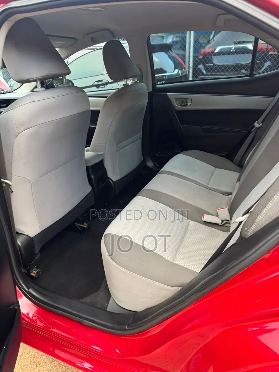 Toyota Corolla LE (1.8L 4cyl 2A) 2019 Red