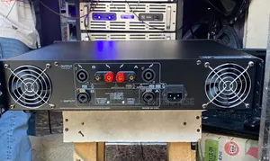 PEAVEY CS2000 Mid Amplifier