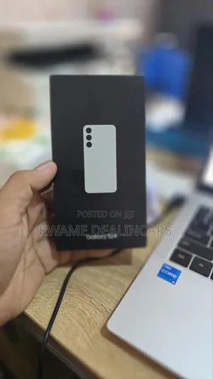 Samsung Galaxy S24 256 GB Silver