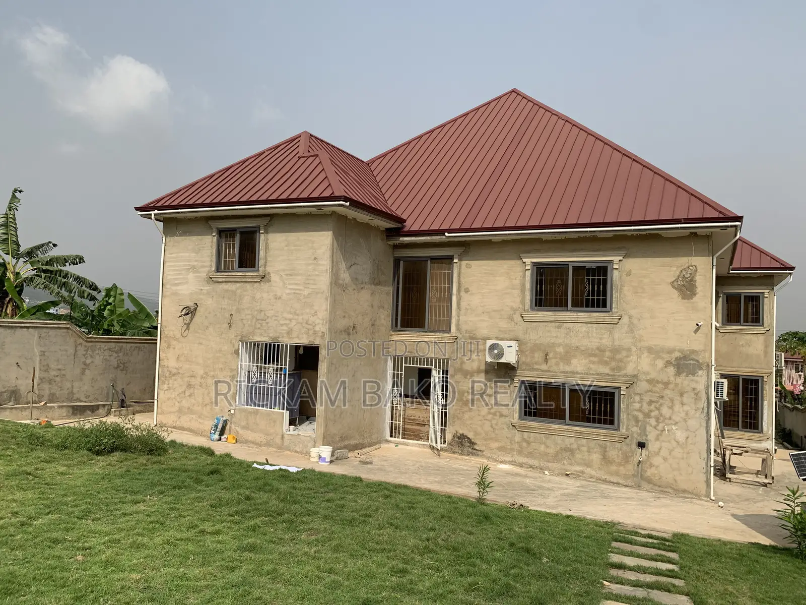 5bdrm House in Abokobi for rent