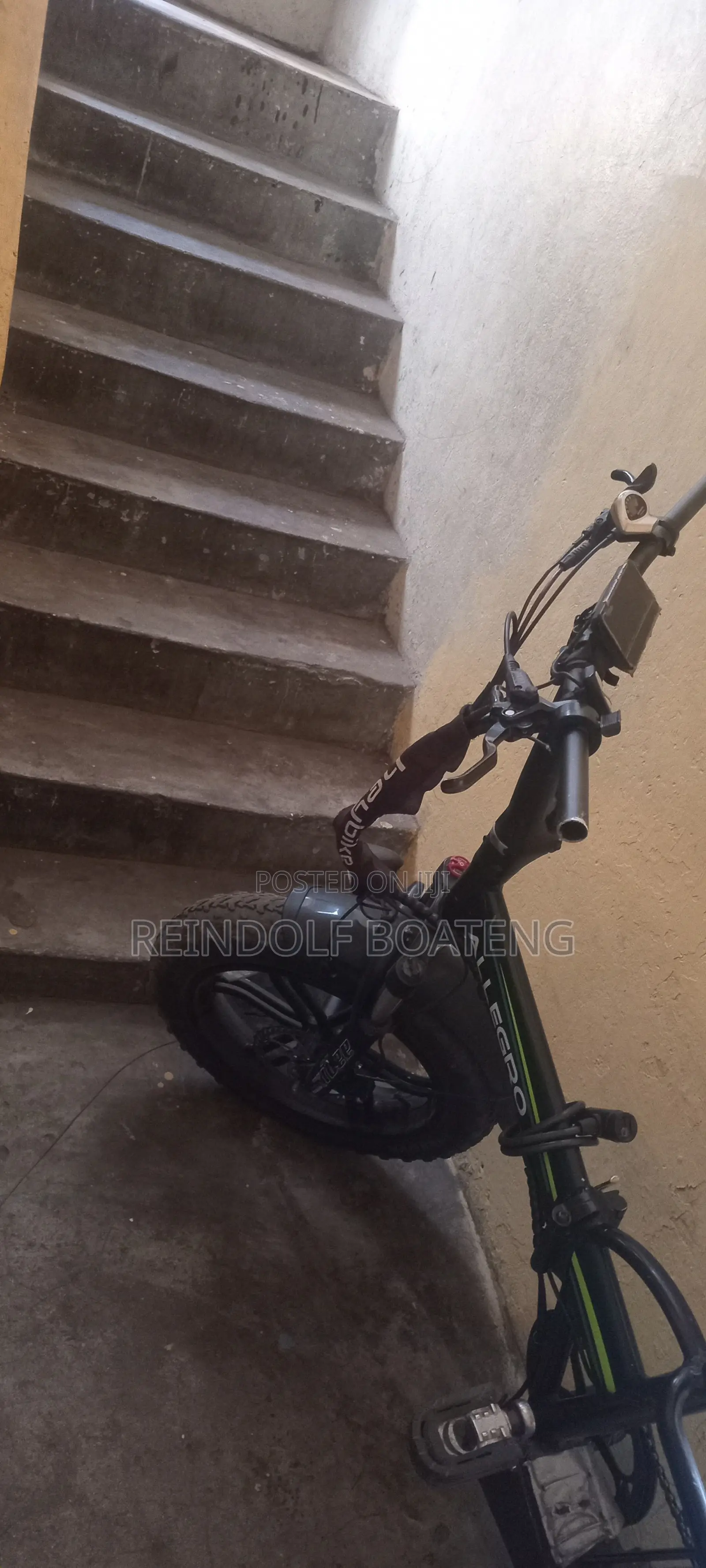 Arc Vector 2025 Black