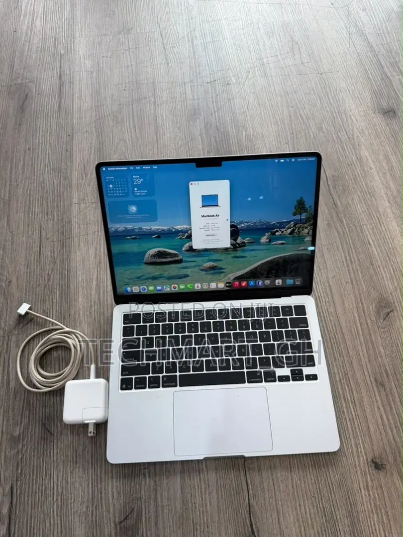 Laptop Apple MacBook Air 2022 M2 8GB Apple M2 SSD 256GB