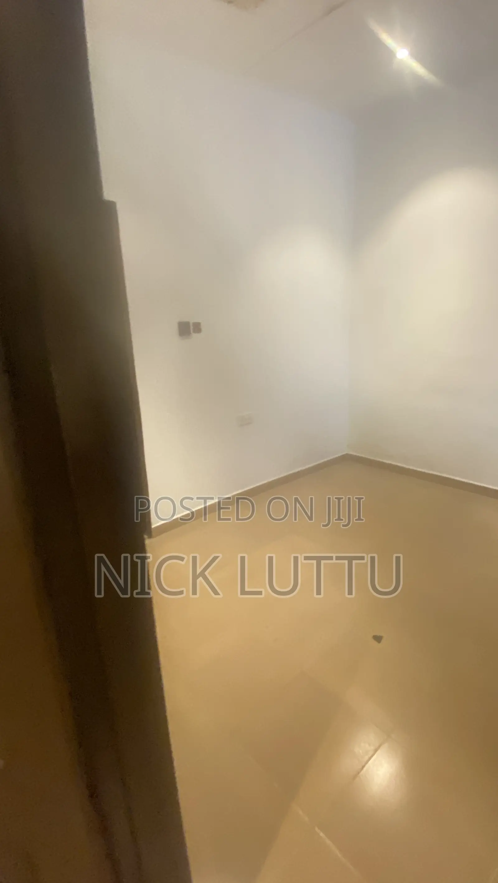 1bdrm Room & Parlour in Osu Ako-Adjei for rent
