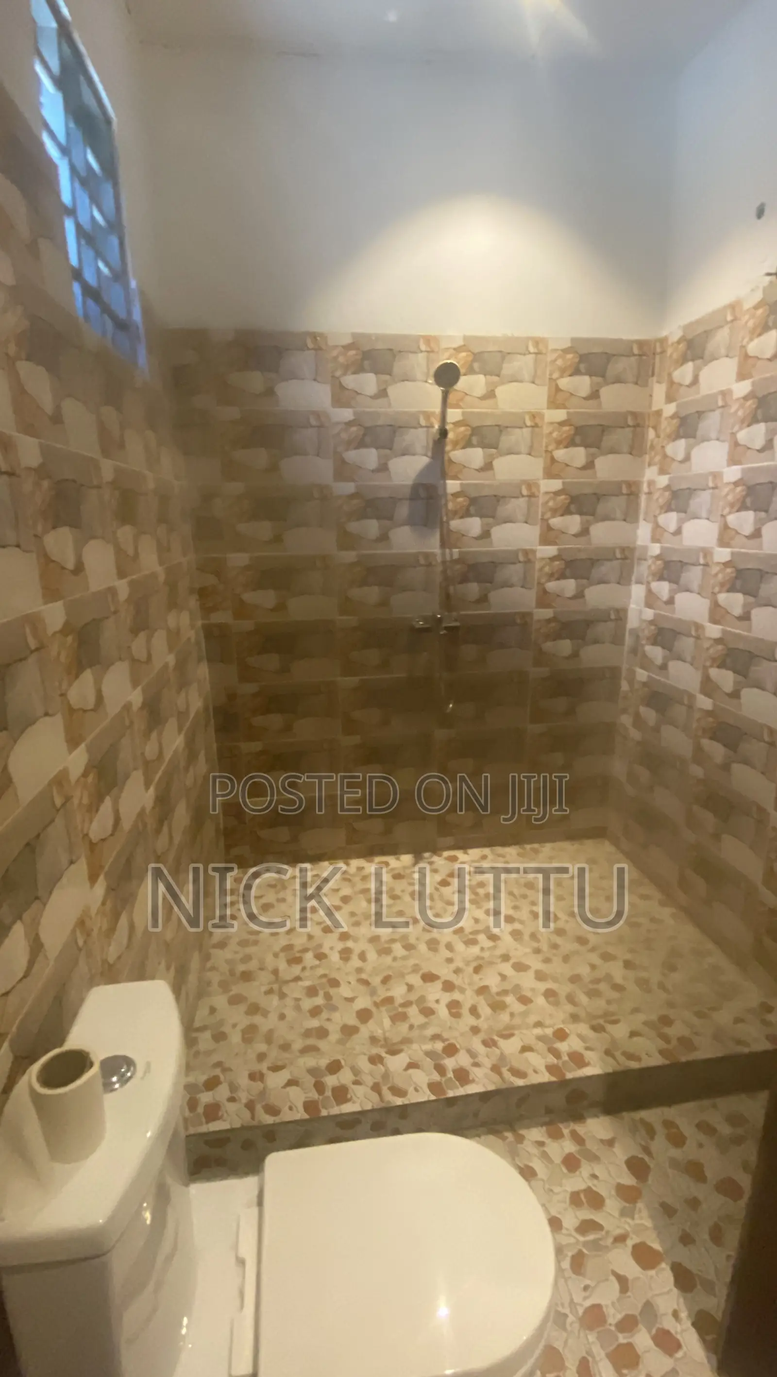 1bdrm Room & Parlour in Osu Ako-Adjei for rent