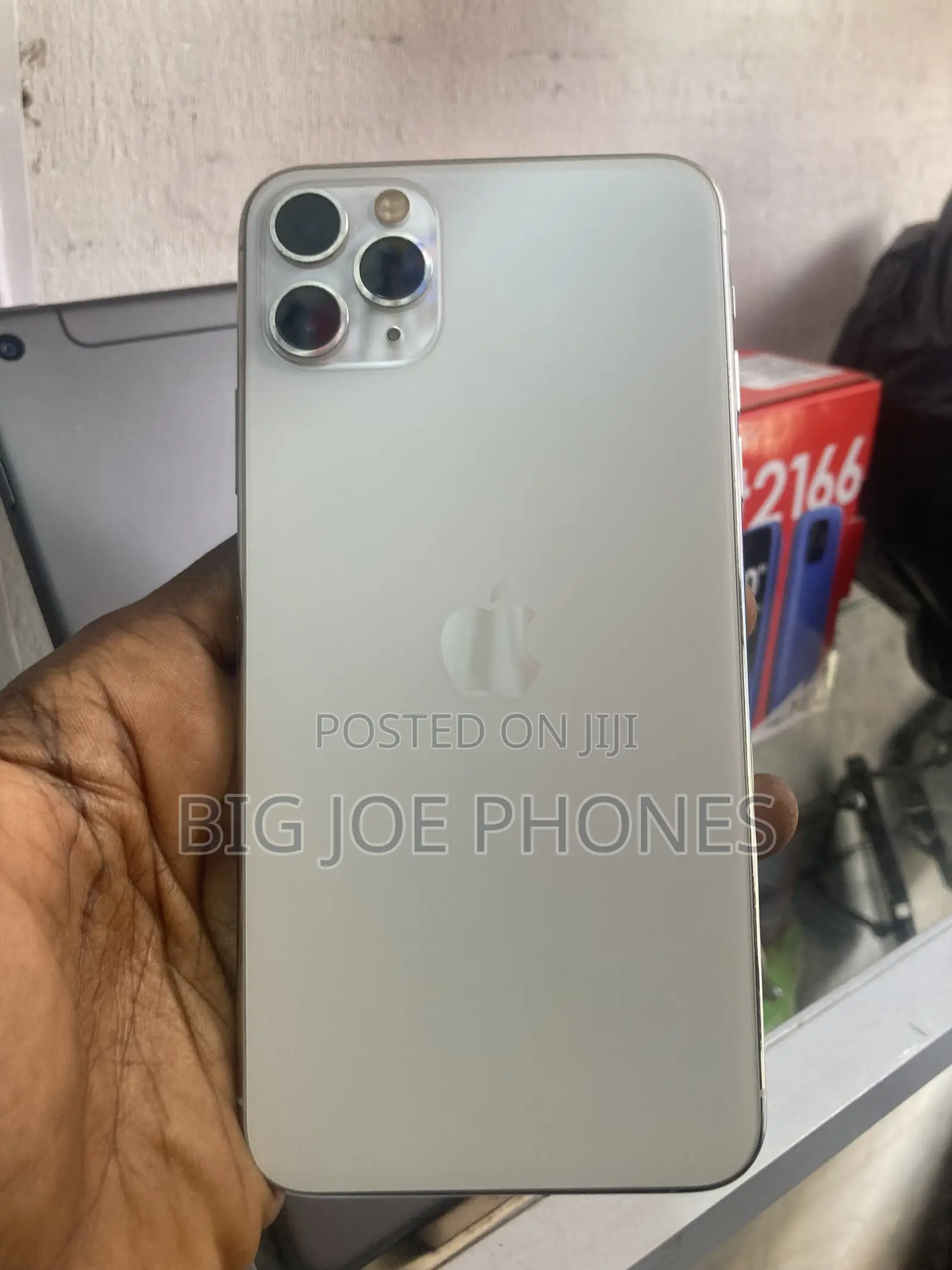 Apple iPhone 11 Pro Max 64 GB White