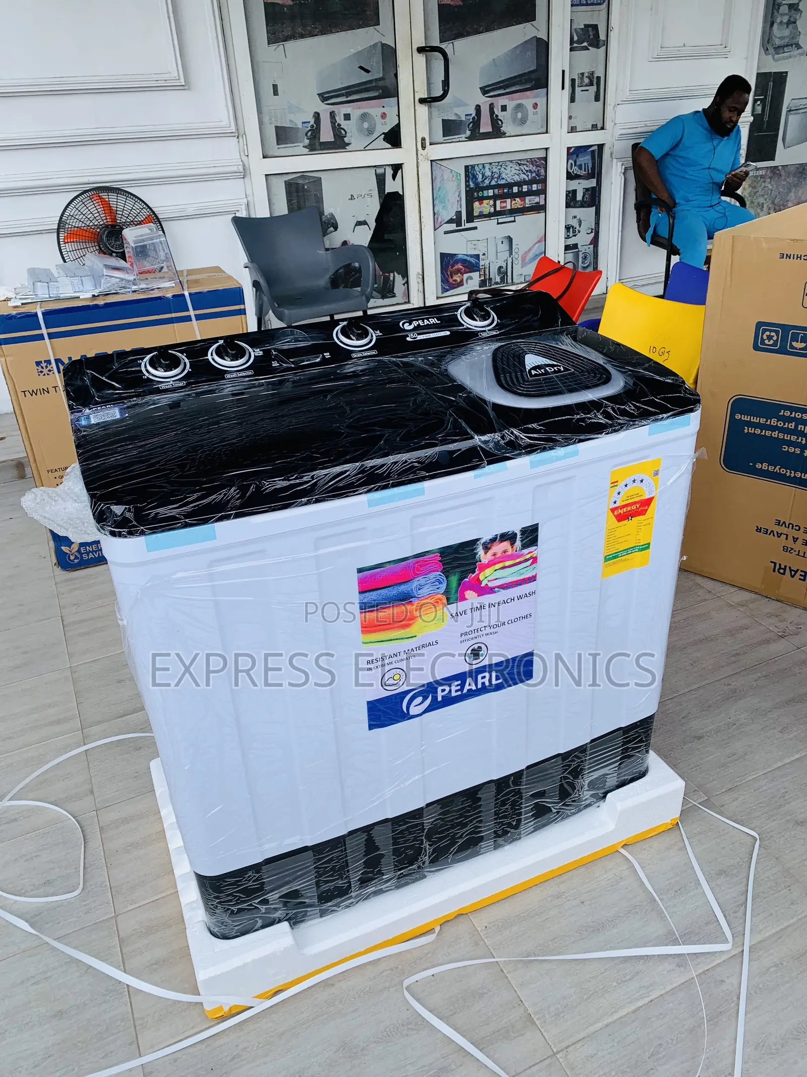 12kg Topload Twintub Semi Automatic White Pearl White —-