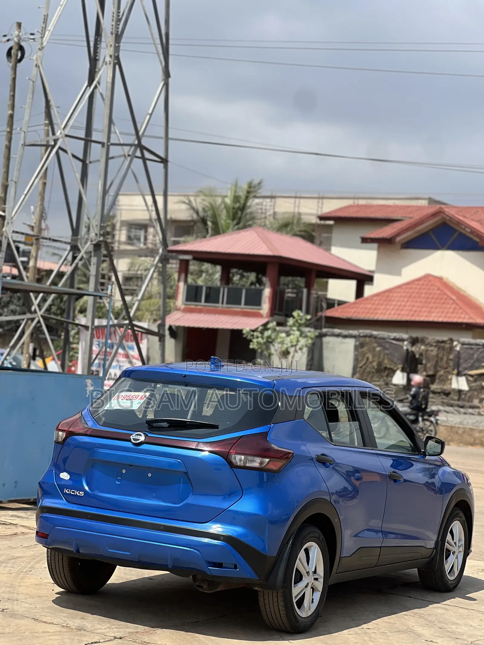 Nissan Kicks 2021 Blue