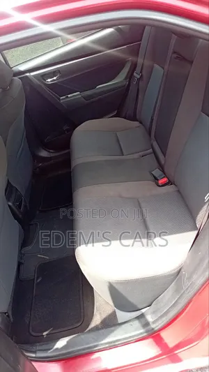 Toyota Corolla 2018 Red