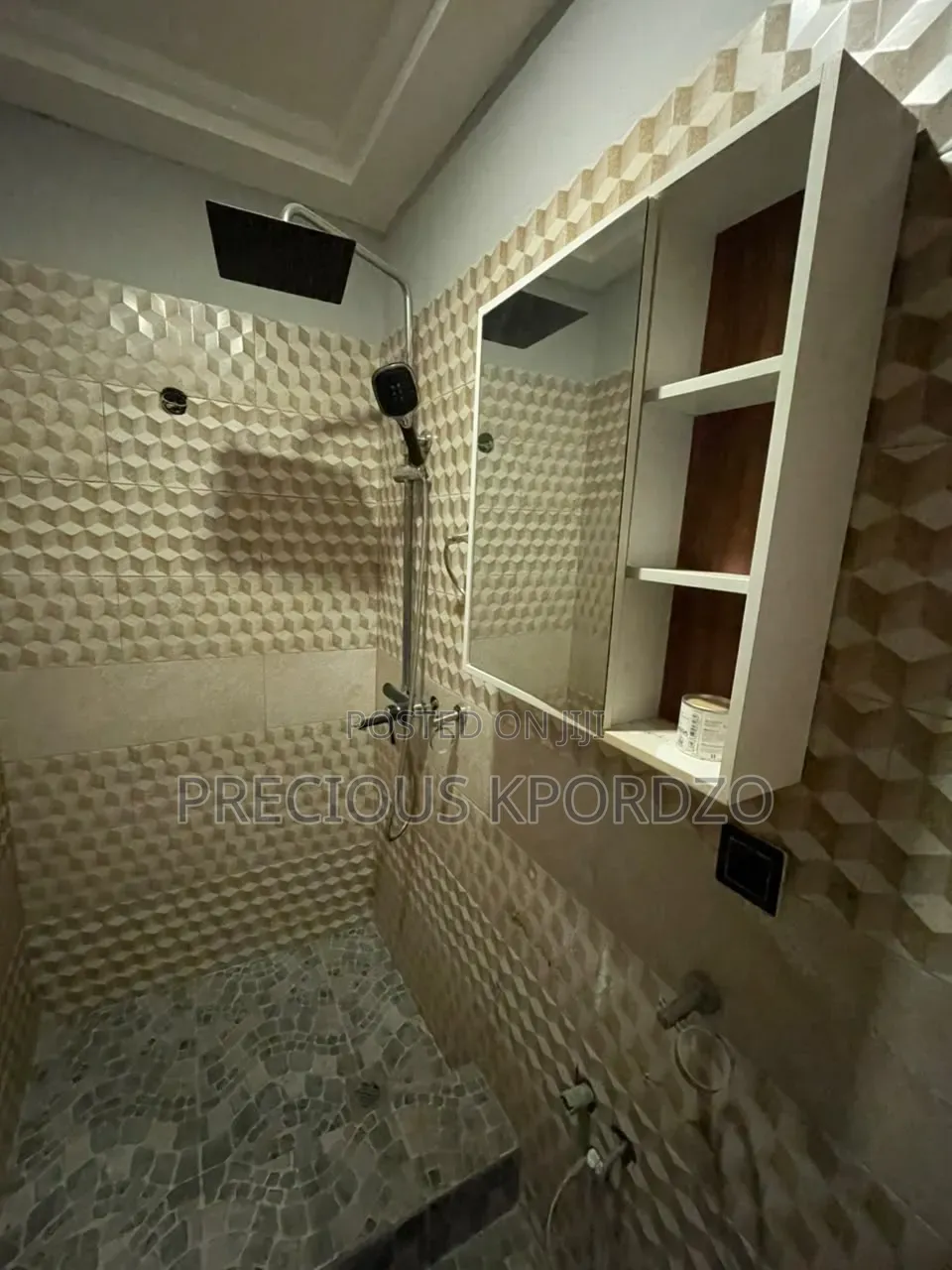 2bdrm Apartment in Adenta Commandos for rent