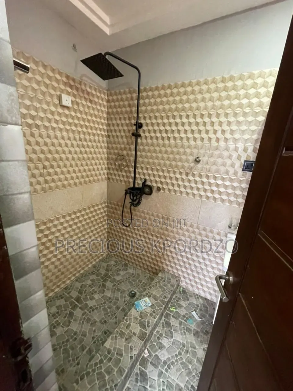 2bdrm Apartment in Adenta Commandos for rent