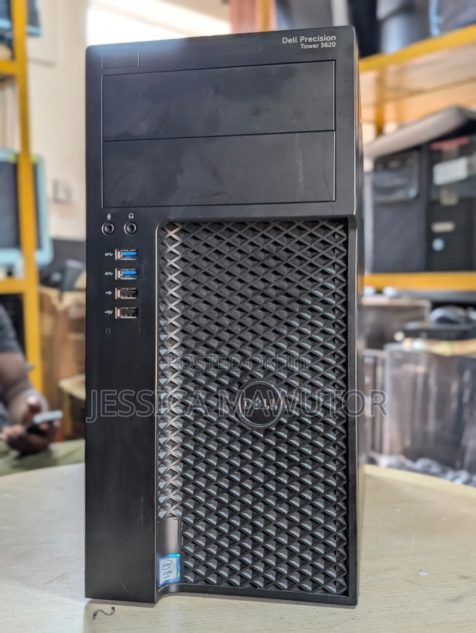 Desktop Computer Dell 16GB Intel Xeon SSD 256GB